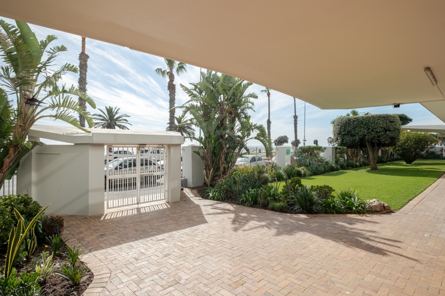 To Let 3 Bedroom Property for Rent in Sea Point Western Cape